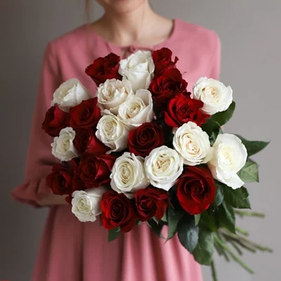 Roses delivery to Russia Moscow