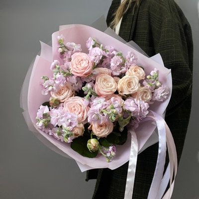 Flower bouquets delivery in Moscow