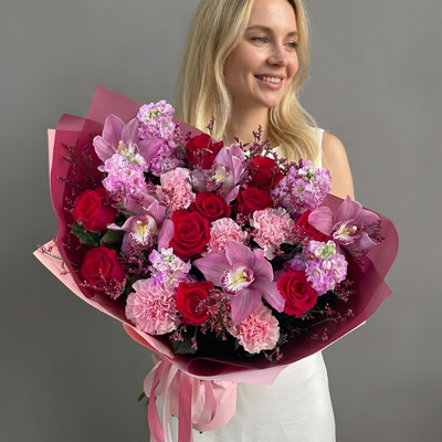 Flower arrangements for Moscow