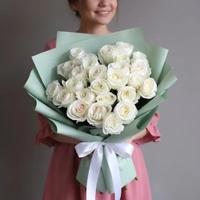 Bouquet of roses to Moscow Russia