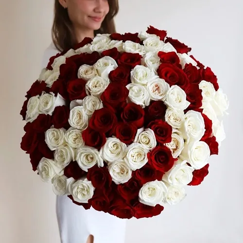 Bouquet of roses to Russia