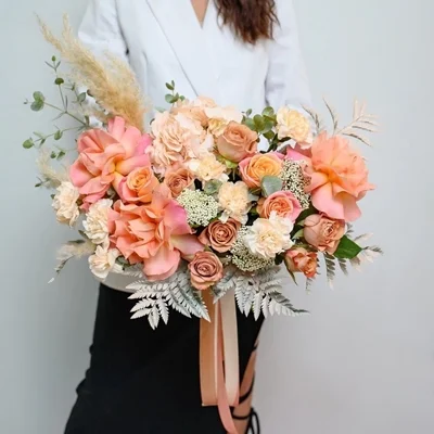 Flower arrangement to Russia Moscow