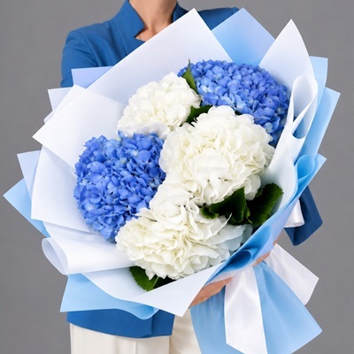 Send flower bouquets to Moscow