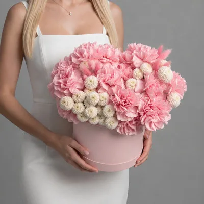 Send flowers in box for Moscow