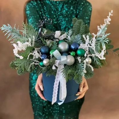 New year flowers delivery in Moscow