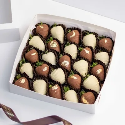 Strawberry boxes delivery Moscow