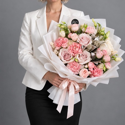 Fresh flowers for Russia Moscow