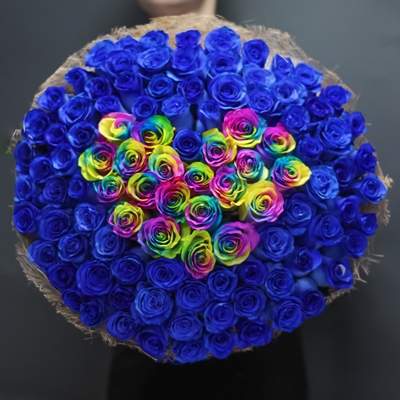 Rainbow rose delivery in Moscow