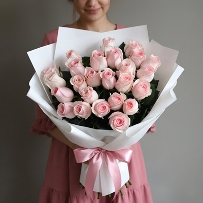 Send rose bouquets in Moscow