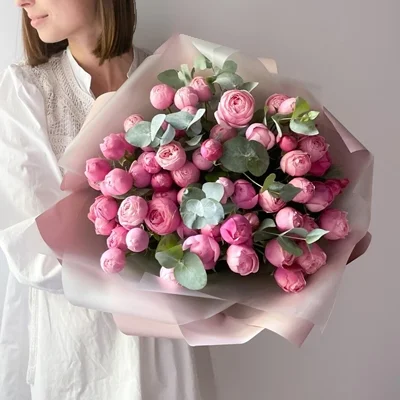 Luxury peony delivery in Russia