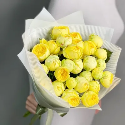 Luxury peonies delivery in Russia