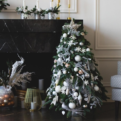 Christmas tree delivery in Moscow - Online florist in Moscow