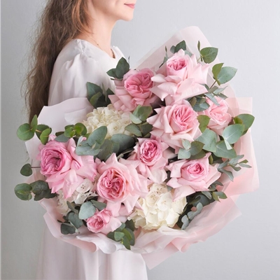 отправить роскошные цветы в Россию
